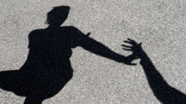 Nuoro, due minori ammonite per cyberbullismo: primo caso in Sardegna