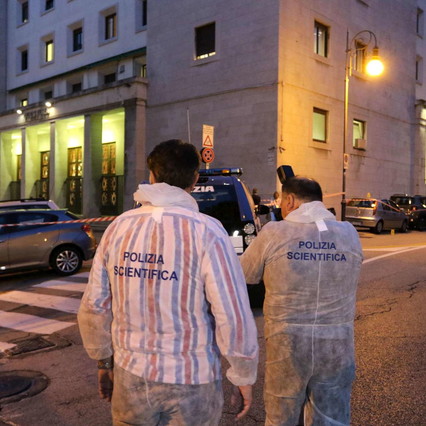 Trieste, sparatoria in Questura: uccisi due agenti