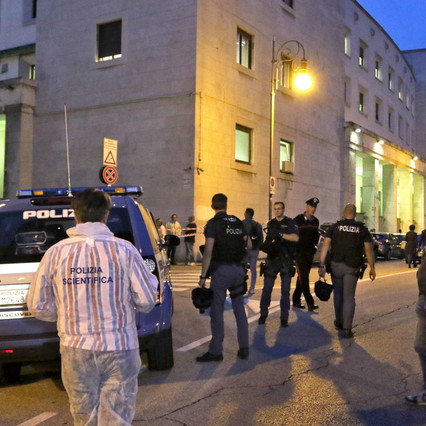 Trieste, sparatoria in Questura: uccisi due agenti