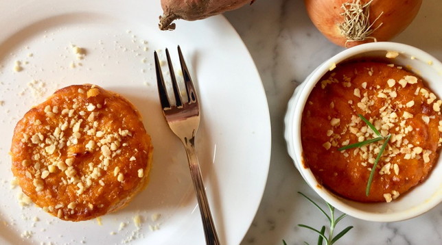 Sformatini di patate arancioni, cipolla e parmigiano reggiano