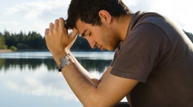 Il rosario virtuale, per pregare basta una app