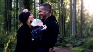 Ryan Reynolds&nbsp;e&nbsp;Blake Lively&nbsp;genitori per la terza volta: la presentazione della figlia su Twitter