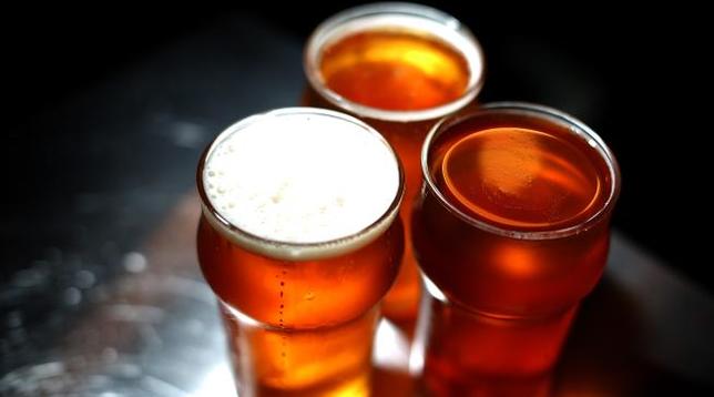 birra alcol bicchieri pub boccali