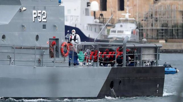 migranti sea watch, sbarco a malta