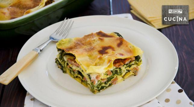Lasagne con scarola e salsiccia, cremose e originali