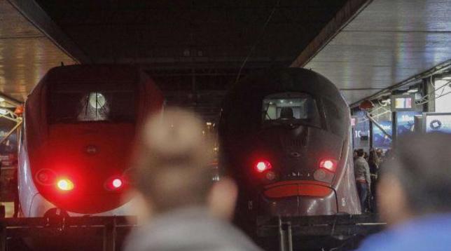 roma, termini, disagi, code, stazione, viaggiatori