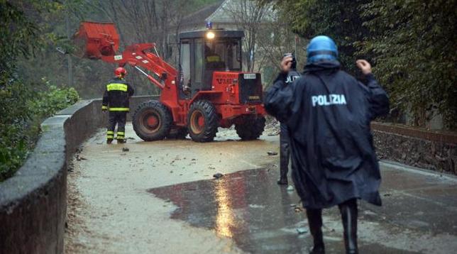 torrente cerusa esonda,maltempo genova
