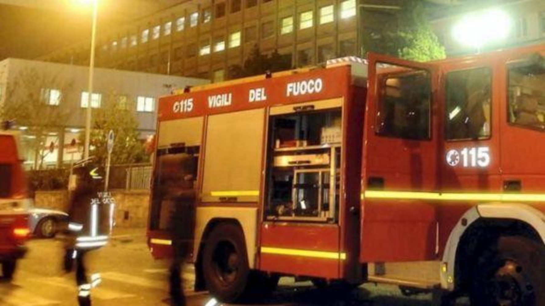 Lucca, esplode caldaia in un appartamento nel centro storico - TGCOM