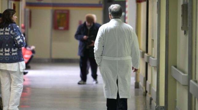 pronto soccorso, ospedale, medici, corsia,