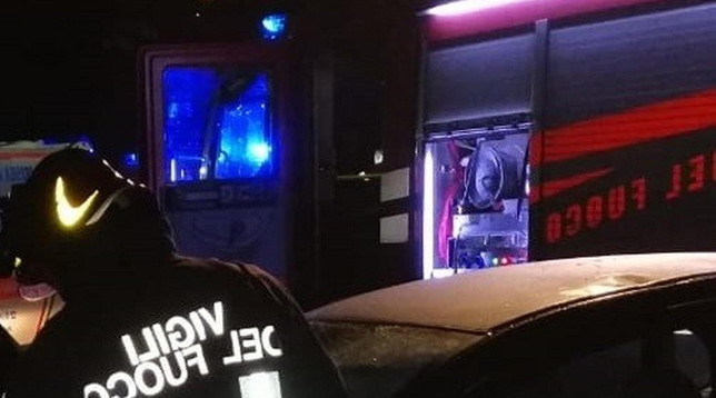 cosenza, cronaca, incidente, frontale