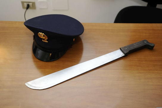 machete