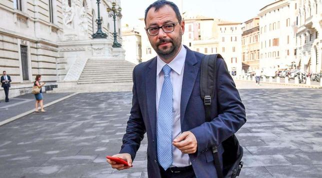 POLITICA Stefano Patuanelli