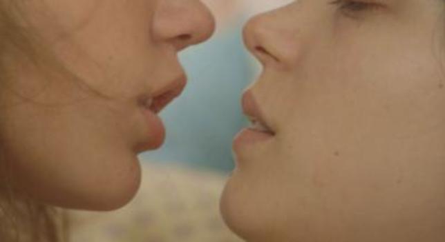 baci lesbo,cinema