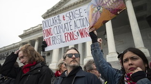 Joaquin Phoenix arrestato a Washington durante la manifestazione sul clima