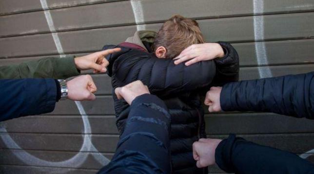 bulismo cyberbullismo baby gang violenza minori