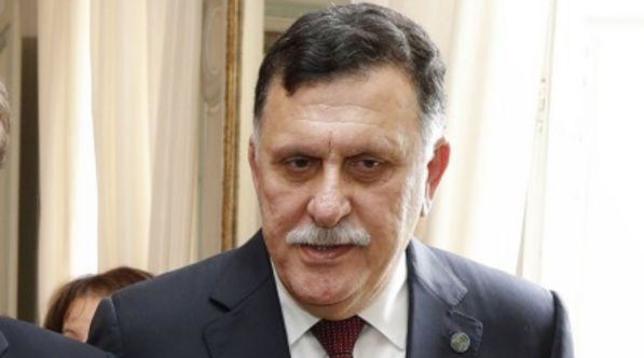 parigi, libia, tripoli, accordo, emmanuel macron, Fayez Sarraj, Khalifa Haftar, migranti