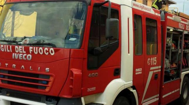 vigili del fuoco pompieri 115 generica