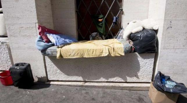 clochard barboni senzatetto roma vaticano