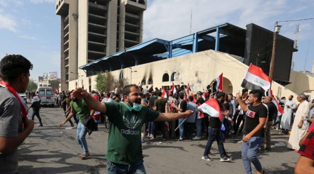 Iraq Baghdad proteste lacrimogeni manifestanti