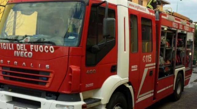 vigili del fuoco pompieri 115 generica