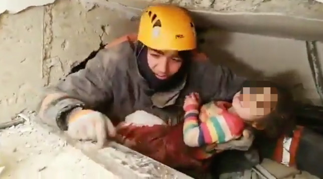 turchia terremoto bambina salvata