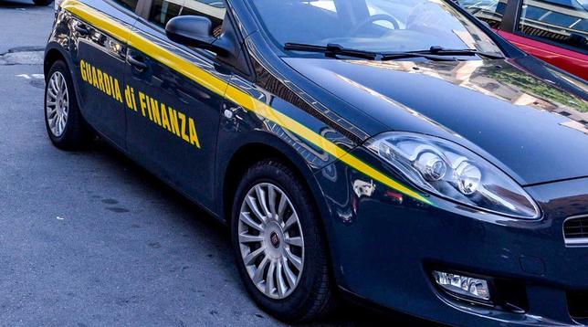 gdf finanza guardia di finanza generica 117