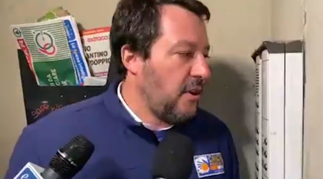 matteo salvini, citofono, bologna, spacciatore