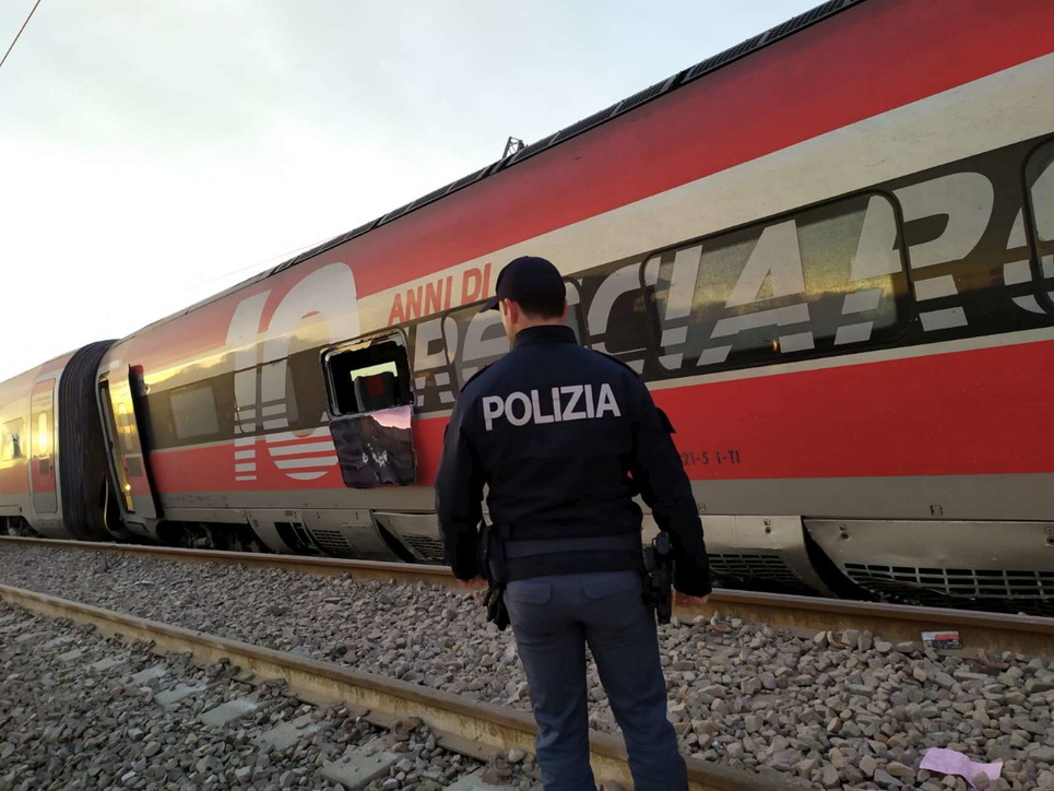 Deragliato il Frecciarossa 9595 a Lodi