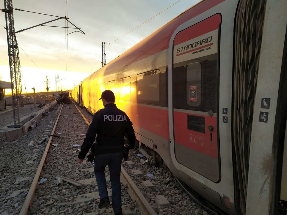 Deragliato il Frecciarossa 9595 a Lodi