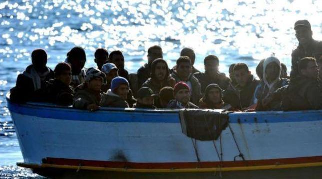immigrati,migranti,barcone,clandestini