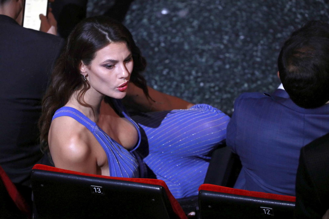 Dayane Mello Sex Bomb Che Scollatura Esagerata Tgcom24