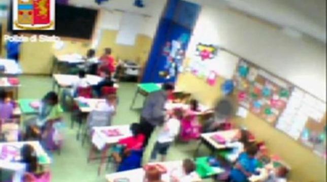 treviso scuola maestro maltrattamenti