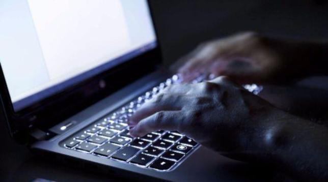 hacker cyberspionaggio cyber spionaggio computer