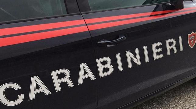 delitto rom, auto cc generica, carabinieri