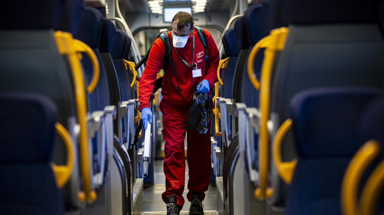 HCSsrl - Per Proteggersi Dal Contagio Di Virus E Batteri è Di Vitale - Foto 12