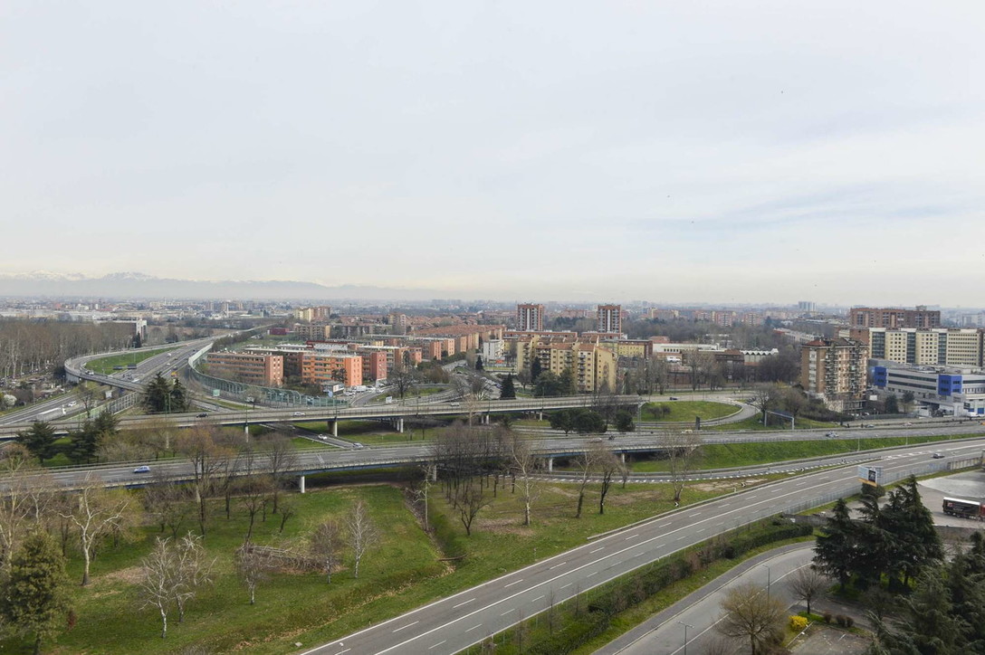 Milano si ferma, la tangenziale sempre più vuota