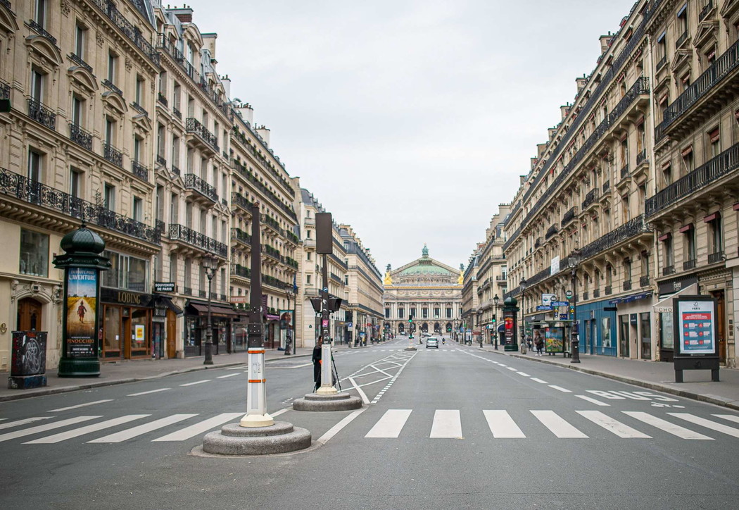 Coronavirus, Francia: 100.000 agenti per monitorare rispetto misure, Parigi deserta
