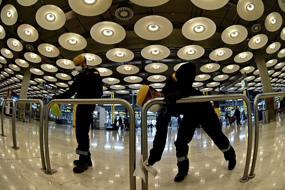 Coronavirus, emergenza in Spagna: a Madrid un morto ogni 16 minuti