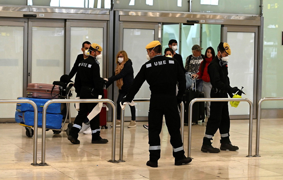 Coronavirus, emergenza in Spagna: a Madrid un morto ogni 16 minuti