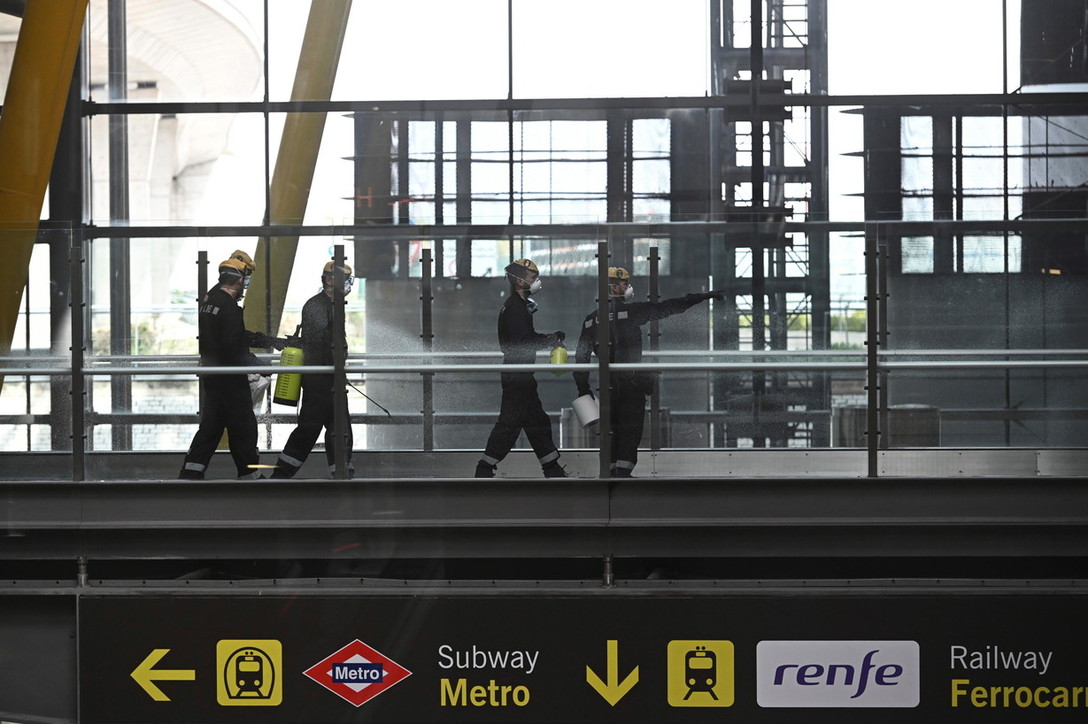 Coronavirus, emergenza in Spagna: a Madrid un morto ogni 16 minuti