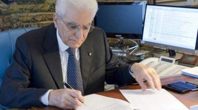 Mattarella firma il dl sicurezza