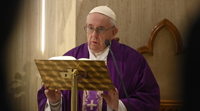 papa santa marta