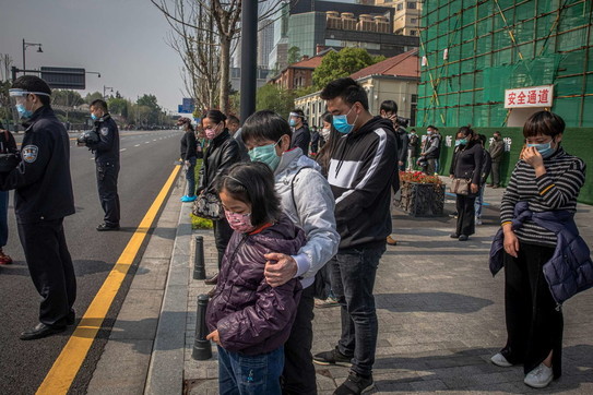 cina silenzio cerimonia vittima coronavirus