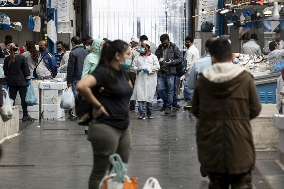 Coronavirus, ennesimo weekend di lockdown, tra controlli e sanificazioni