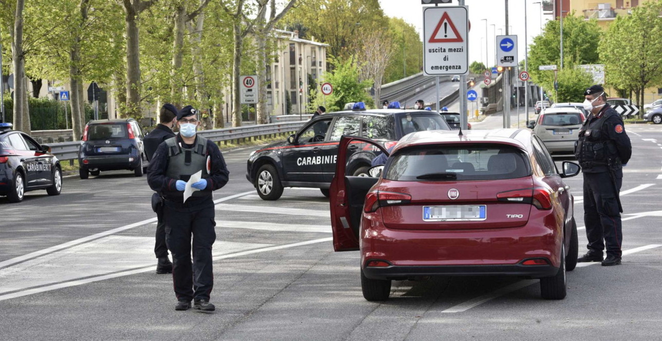 Coronavirus, ennesimo weekend di lockdown, tra controlli e sanificazioni