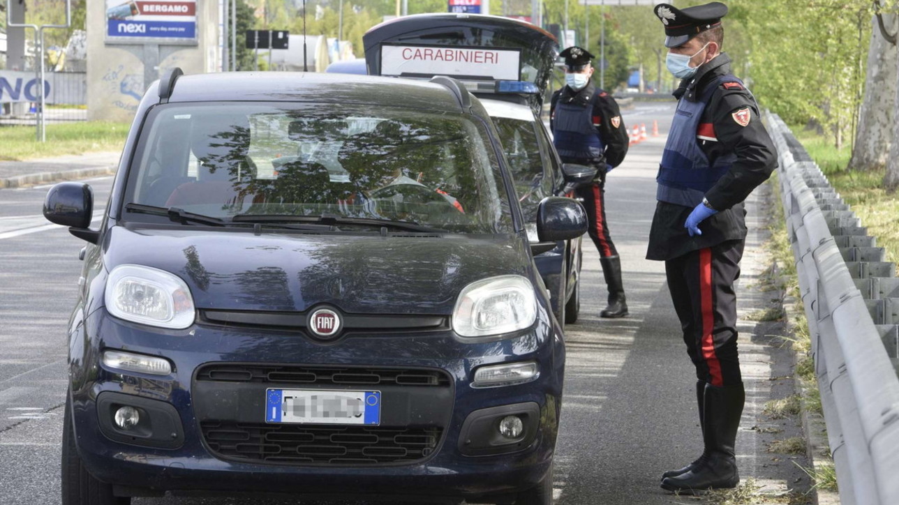 Coronavirus, ennesimo weekend di lockdown, tra controlli e sanificazioni