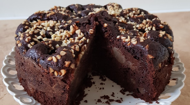 Torta al cioccolato fondente, pere, ricotta, vaniglia e mandorle