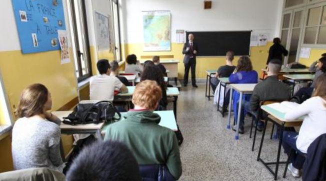 scuola classe aula esami
