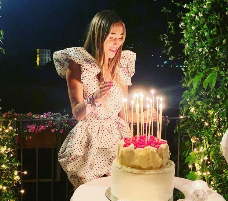 Ginevra Mavilla Compie 18 Anni Che Festa All Isola Dei Pescatori Tgcom24 A destra si riconoscono vjačeslav molotov e anthony eden, a sinistra siedono i delegati del vietminh. ginevra mavilla compie 18 anni che