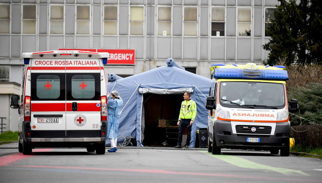 coronavirus ospedale cremona triage tenda protezione civile